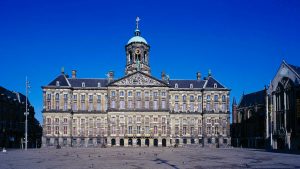 کاخ سلطنتی در آمستردام